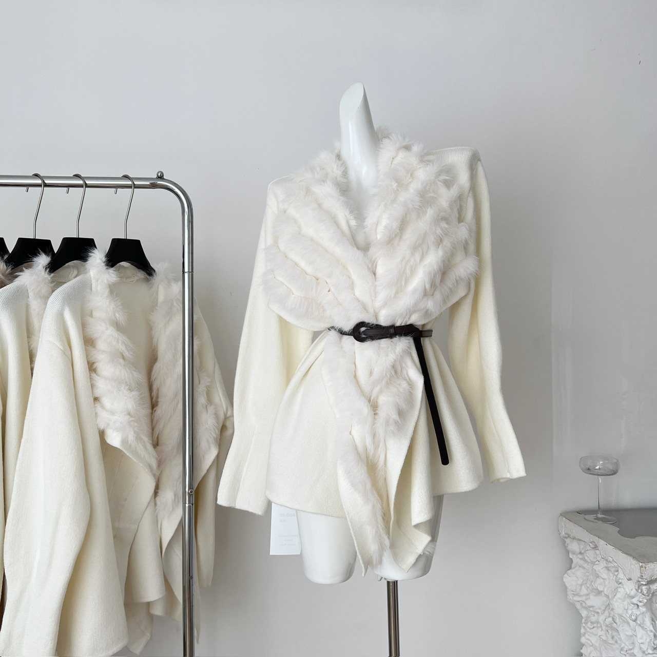 娇宠贵女狐狸毛领收腰毛呢开衫