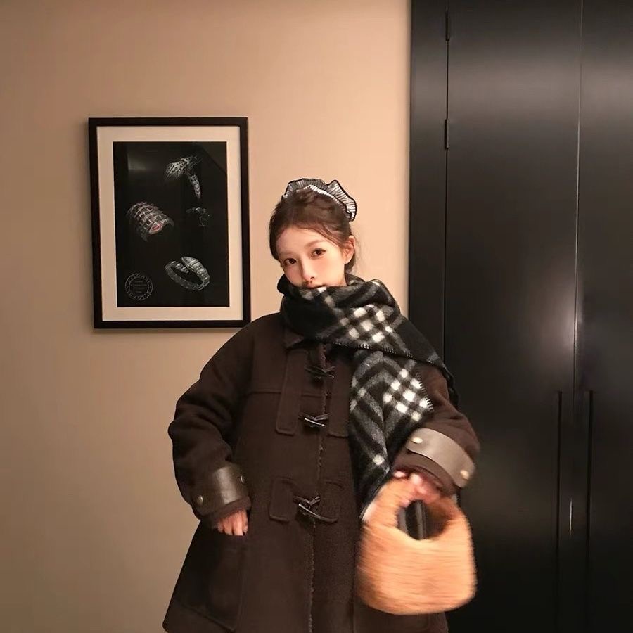 林娜琏美拉德牛角扣毛呢外套