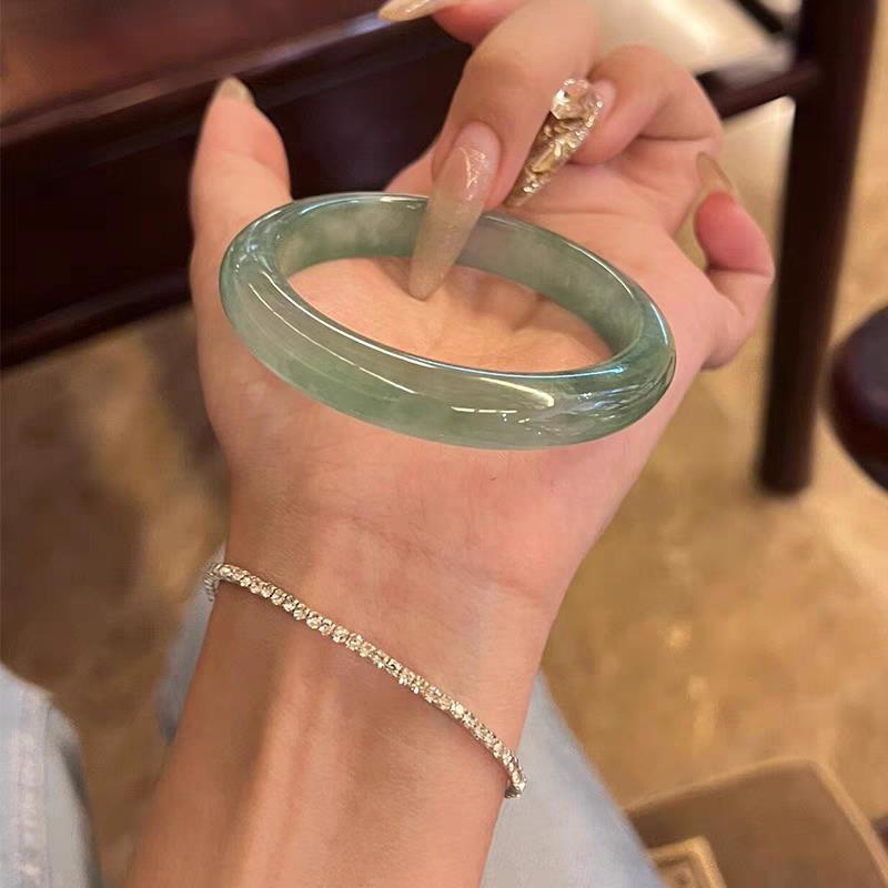 缅甸老坑冰糯种翡翠玉手镯女款飘花油青高冰玻璃种圆条镯子送礼物