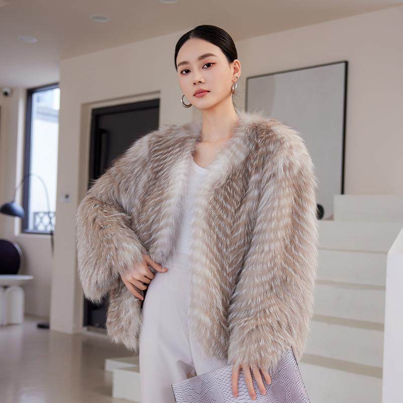 进口狐狸毛皮草外套女小香风V领秋冬时尚年轻巧克力本色车条工艺