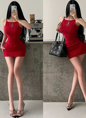 YoungGirlDay纯欲风性感胸前镂空修身褶皱收腰包臀吊带连衣裙短裙