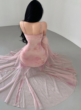 YoungGirlDay步步生莲纯欲风性感网纱印花包臀鱼尾吊带连衣裙长裙