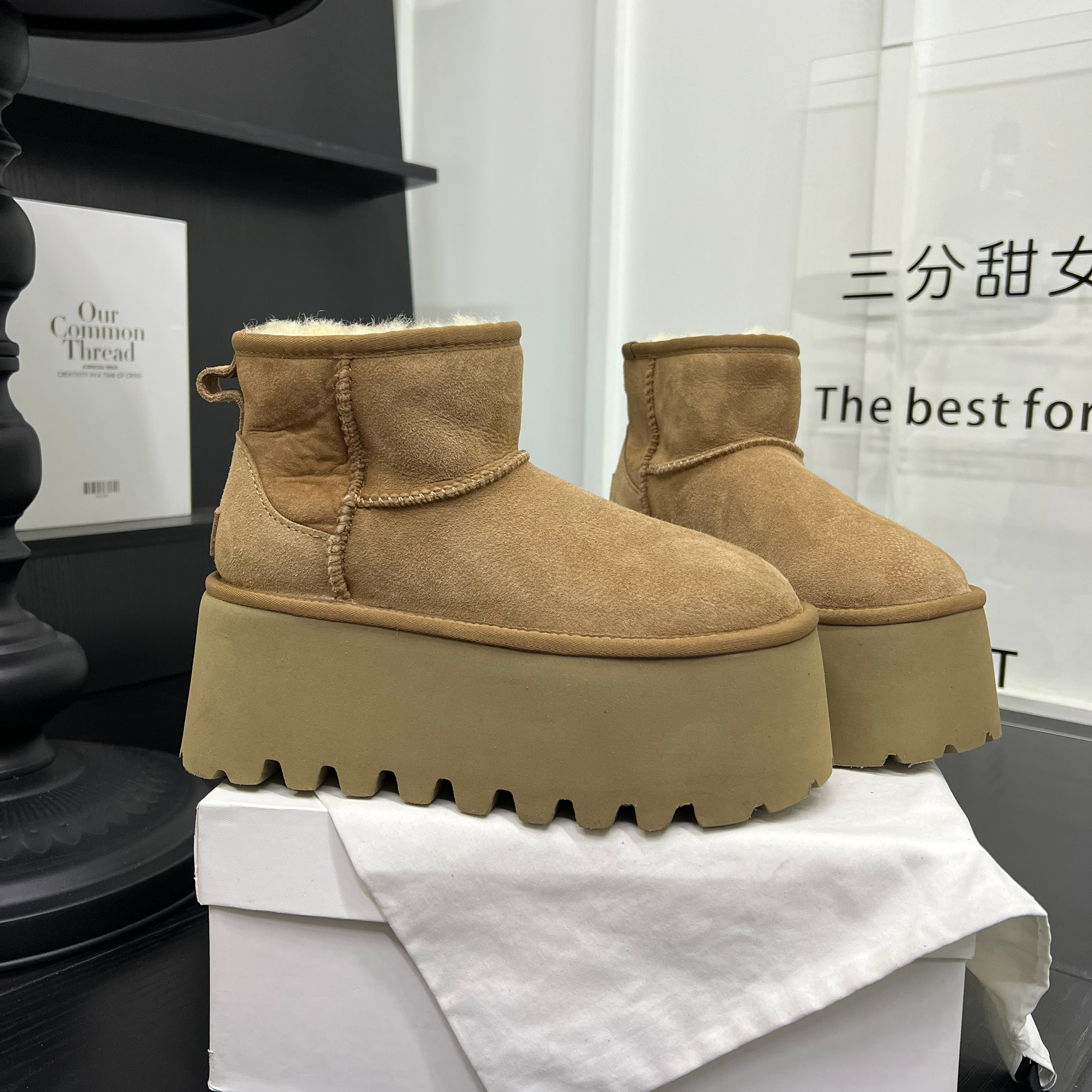 欧洲站羊皮毛一体厚底增高雪地靴女冬季加绒保暖短筒棉靴大棉鞋潮