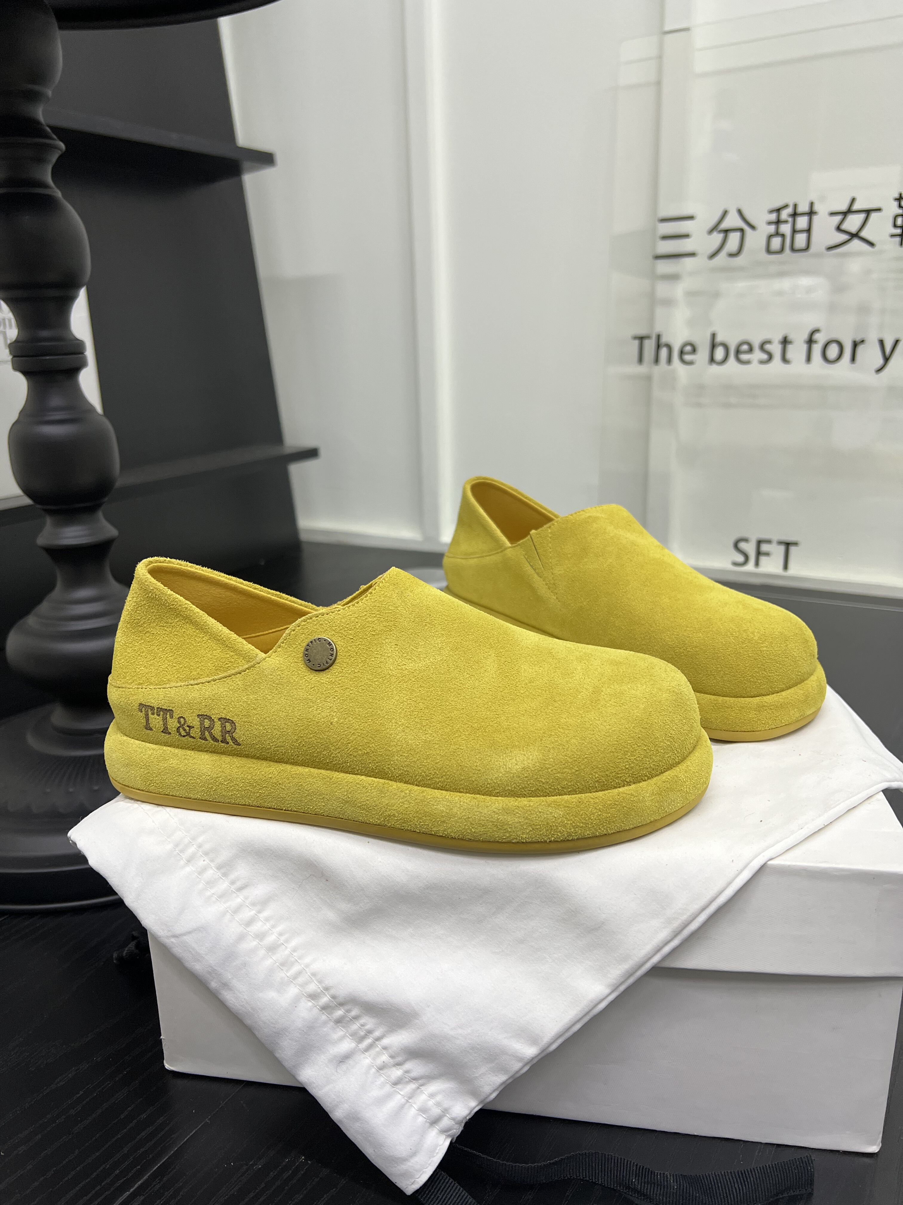 2026年春季新款复古风磨砂皮一脚蹬平底勃肯鞋女小众设计软底单鞋,女鞋,勃肯鞋/软木鞋,淘宝优惠券,粉丝福利购,淘宝优惠卷