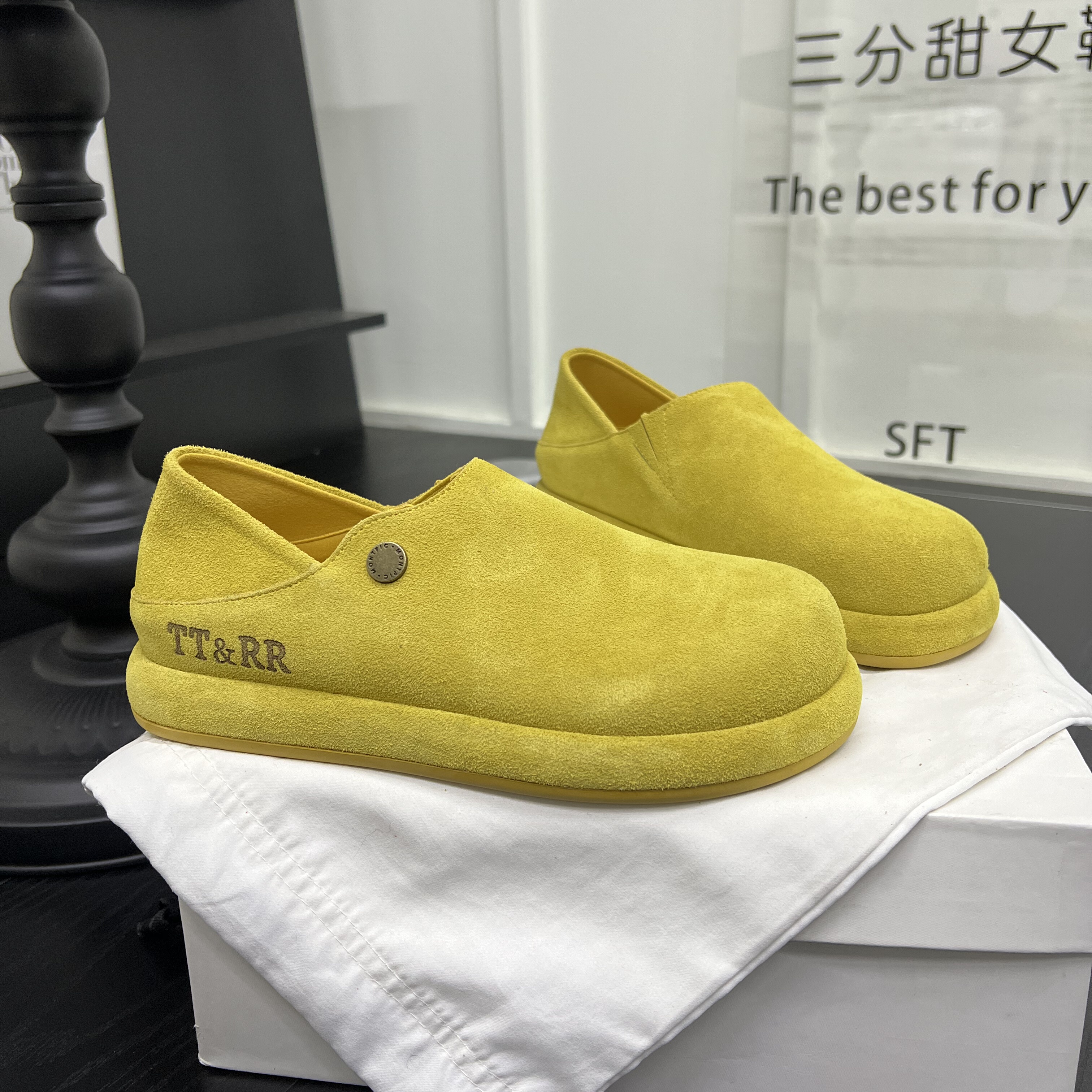 2026年春季新款复古风磨砂皮一脚蹬平底勃肯鞋女小众设计软底单鞋,女鞋,勃肯鞋/软木鞋,淘宝优惠券,粉丝福利购,淘宝优惠卷