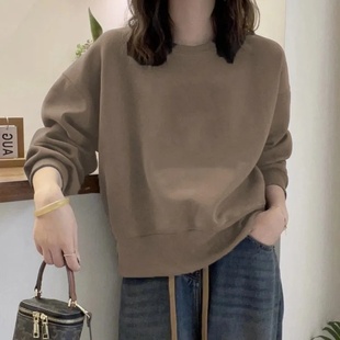 秋冬女2025新款 今年流行咖啡色圆领卫衣短款 加绒 Bi眼入 穿不腻