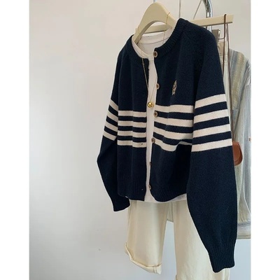 刺绣毛衣针织开衫女新款上衣