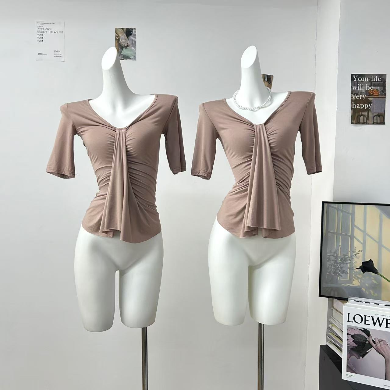 设计感v领T恤女新款修身显瘦