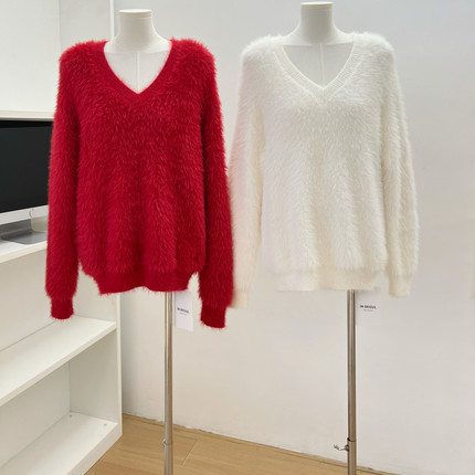 柔柔奶兔 V领水貂绒毛衣女秋冬软糯圣诞套头毛织衫