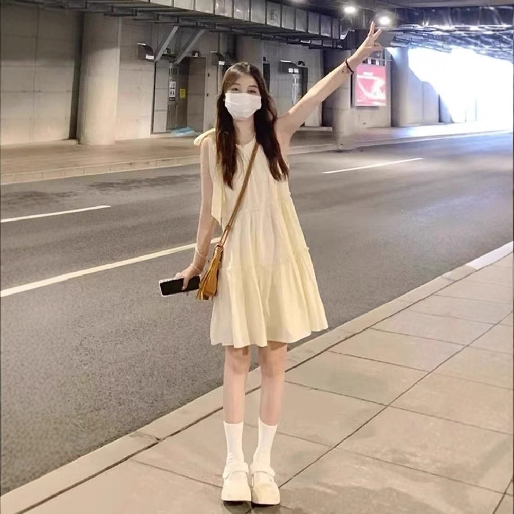 2026新款小个子挂脖吊带连衣裙