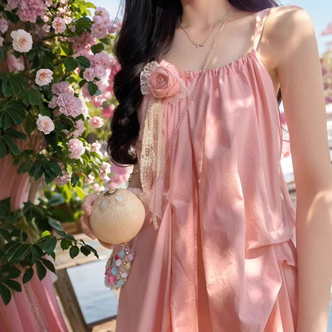 法式粉色吊带连衣裙女夏秋薄荷曼
