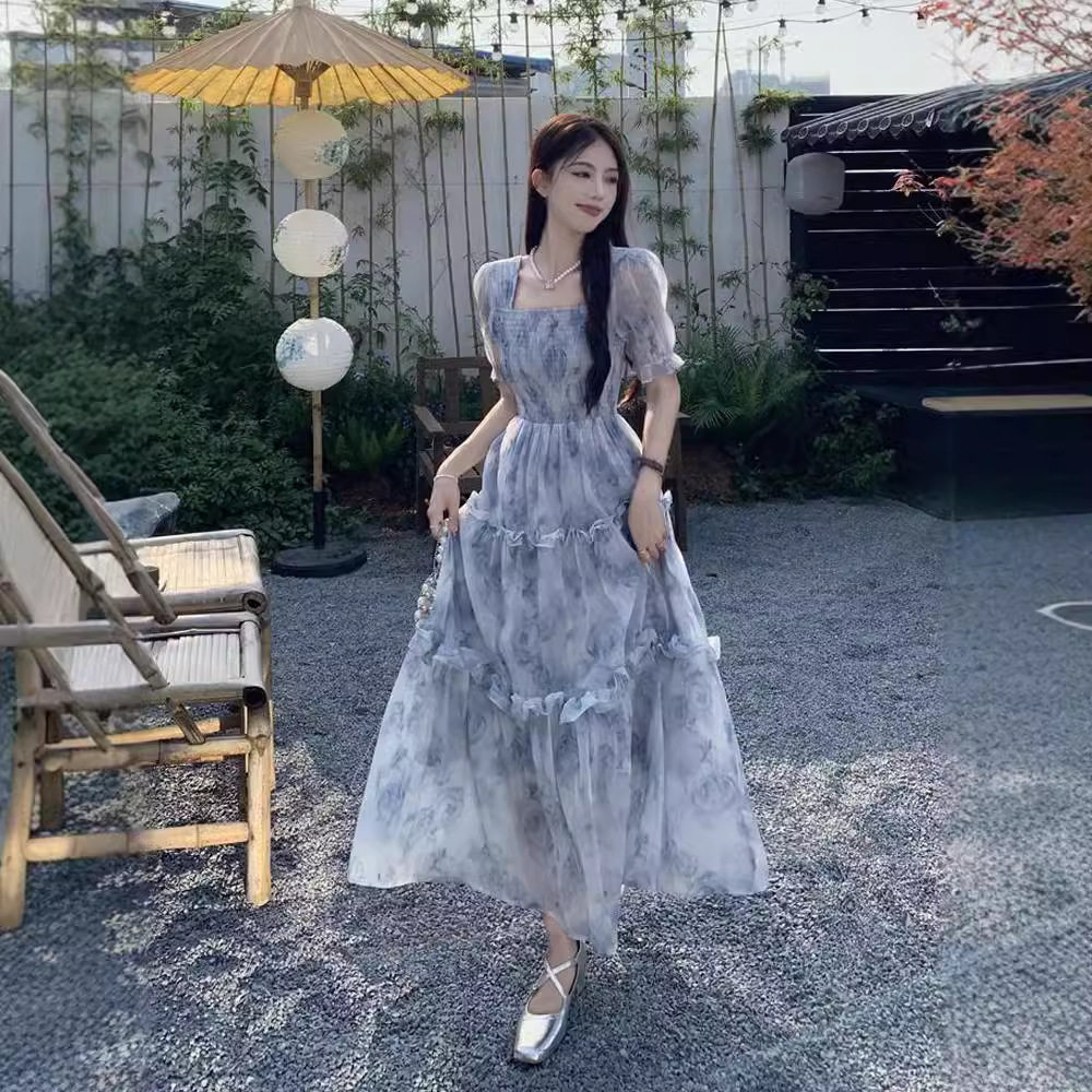夏季法式碎花泡泡袖显瘦雪纺裙