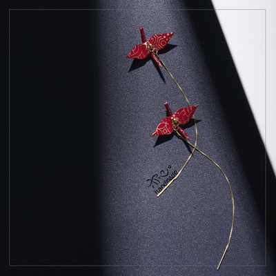 pleaseme易烊千玺礼物送女友耳环