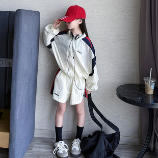 女童休闲运动服套装2026薄款夏季红蓝撞色长袖防晒衣短裤子两件套