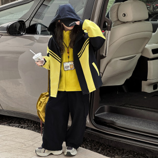 女大童秋冬装外套2025新款初中生女生加绒加厚冲锋衣女孩秋季上衣