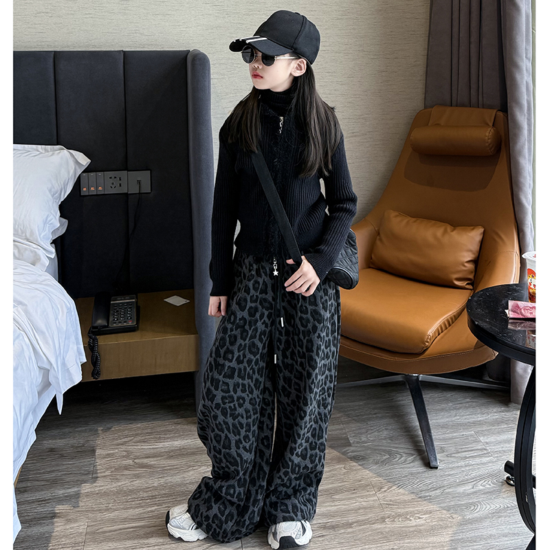 女童毛衣春秋韩系休闲甜酷时尚