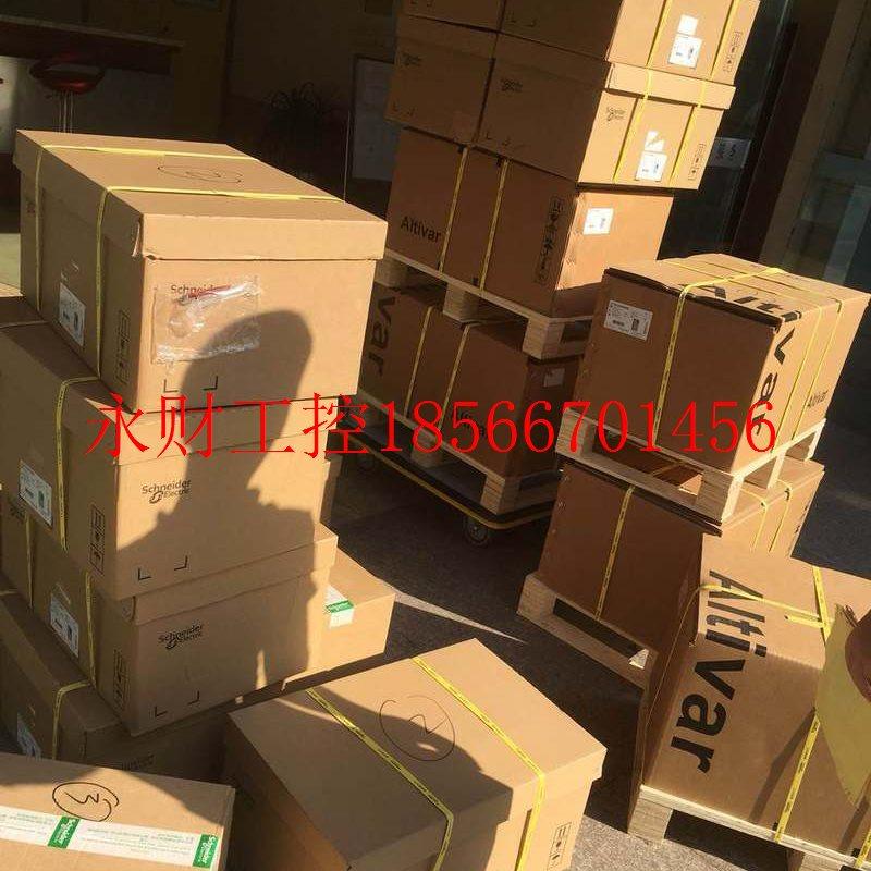 议价现货 施耐德伺服电机BCH1302N12A1C全新原装正品保证现货￥