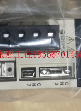 议价SGD-2R8A服01B002000SGDV-2R8原装安川V400W伺驱动全新欢￥