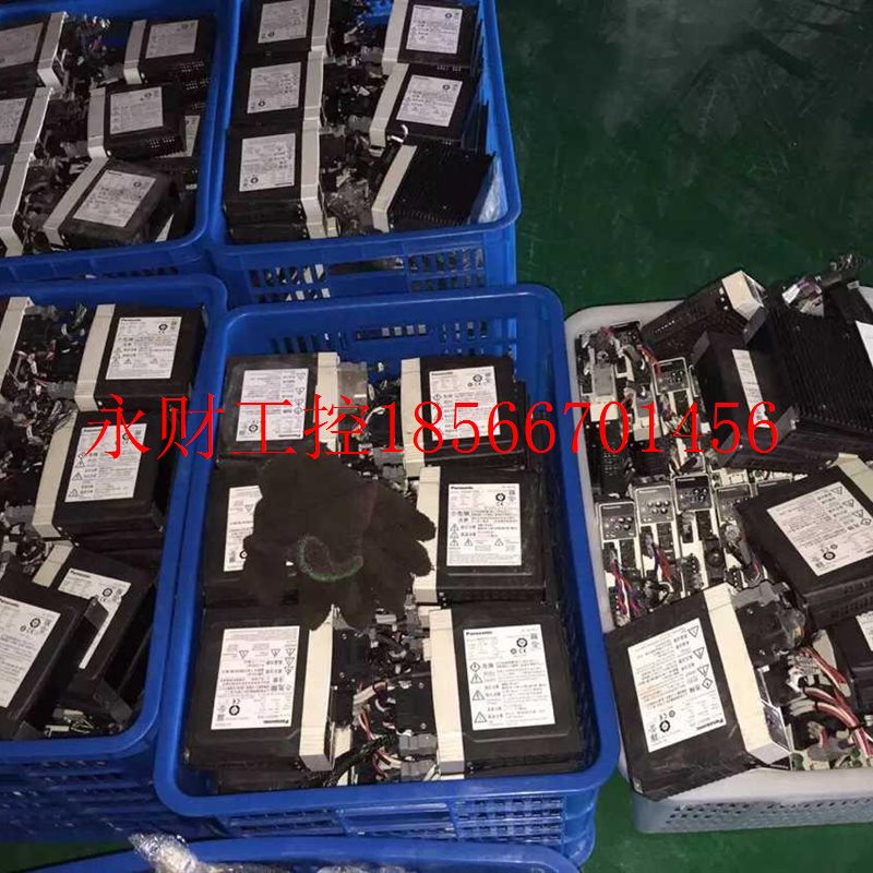 议价BDT2VKC210D021下M驱动器￥