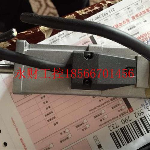 议价R8-8M-KE0100380T-S2欧BVD姆龙R8MKE2003T-S2￥