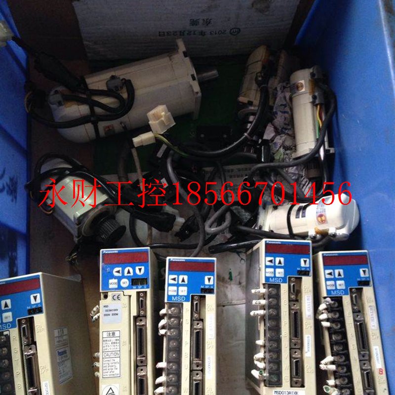 议价松下伺服驱动器MSD011A1XX MSD5A3P1E MSS011A1XPM01 MSD02￥