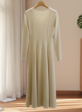 专柜价1098【A】莱赛尔~20%绵羊毛纯色气质修身针织连衣裙26春女