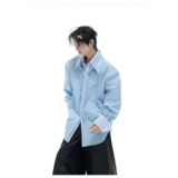 蓝色
