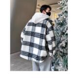 黑色