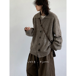 1506/M31881/P54复古翻领短款针织毛衣女小众软糯圈圈纱开衫1图片