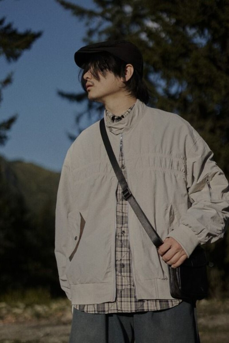 1506-1/J6911/P64秋季宽松休闲潮牌棒球服纯色工装外套图片