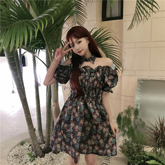 Real photo Auricularia auricula side square collar French retro pleated waist bubble sleeve Floral Dress