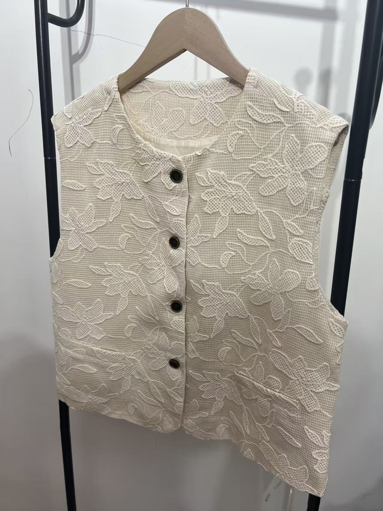 重工刺绣蕾丝高质感开身无袖马甲上衣女款