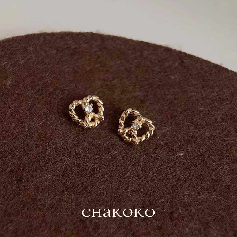 简约小巧碱水结耳钉女小众设计时尚百搭耳环时尚高级感镀14K耳饰,饰品/流行首饰/时尚饰品新,耳钉,淘宝优惠券,粉丝福利购,淘宝优惠卷