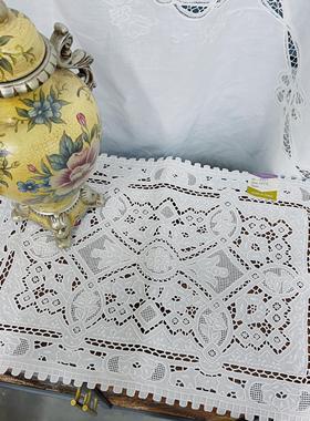 G207 长城边重工手绣经典盘垫桌旗白色棉质57x39cm