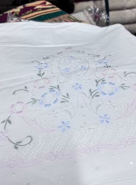 V125 白色刺绣长方桌布220*270cm棉质