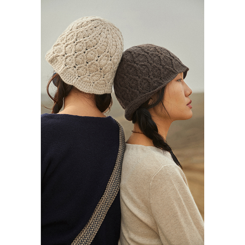 复古钩花羊绒包头帽护耳