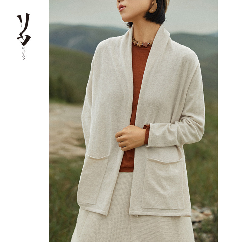 短款针织羊绒私服开衫图片