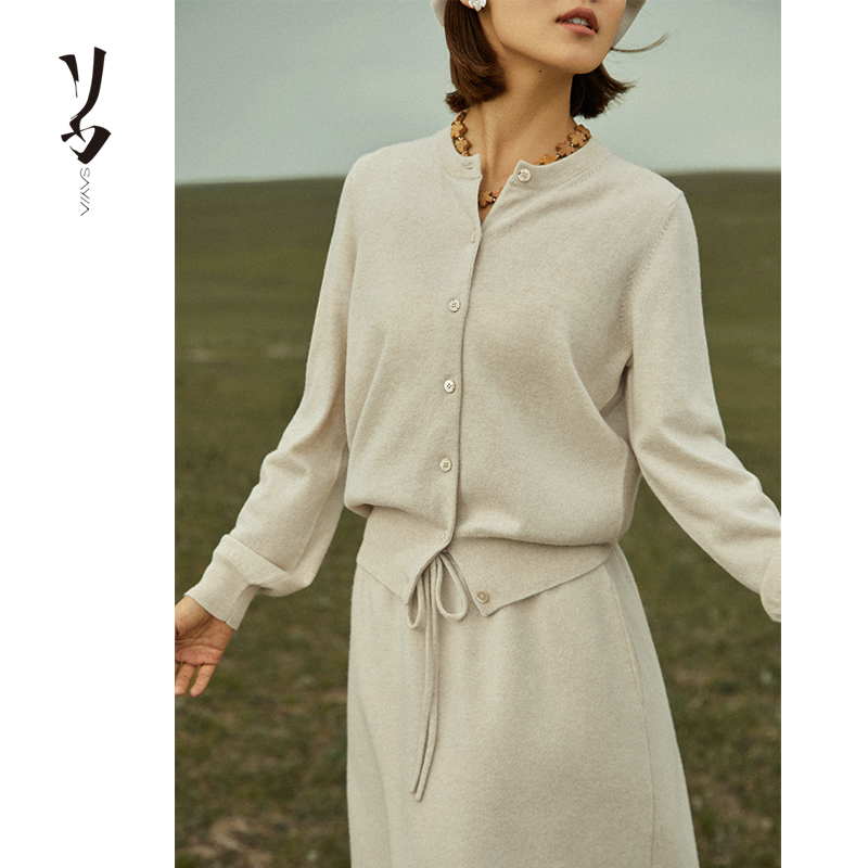 SayYa羊绒圆领系扣短开衫
