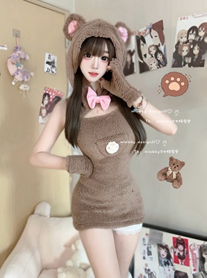 Miubby「吃掉小熊」纯欲连帽毛绒超短包臀裙秋冬保暖可爱居家睡裙