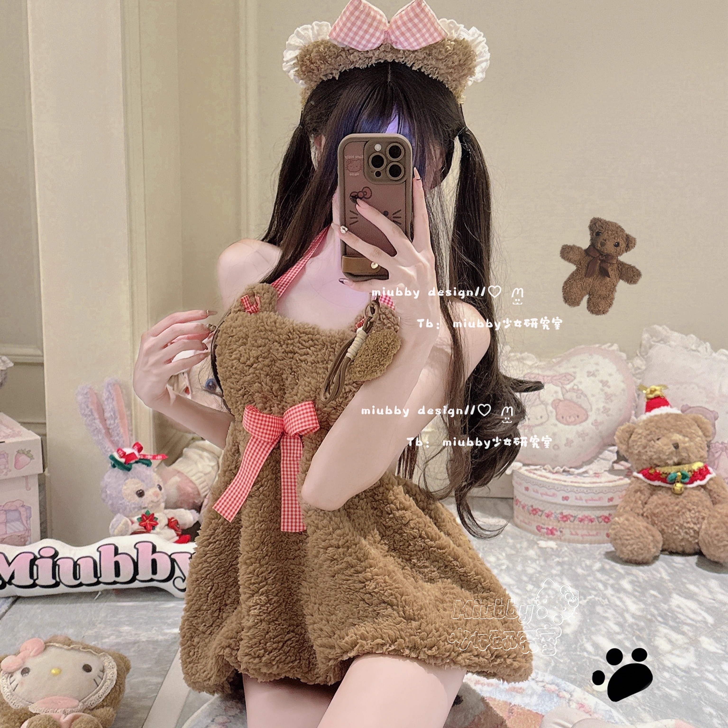 Miubby「抱抱熊」性感露背毛绒挂脖睡裙纯欲可爱蝴蝶结圣诞超短裙