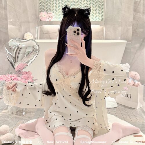 Miubby「甜茶啵啵」纯欲甜美波点冰丝带胸垫吊带睡裙外袍家居服