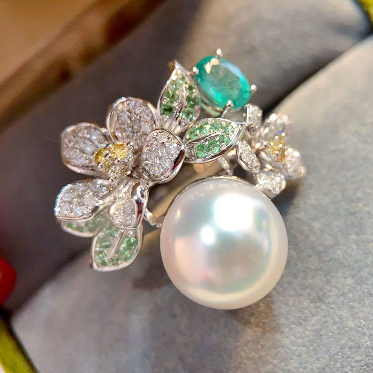 Naive Pearl Ring G18K Golden Green gemstone Diamonds Flowers 12-13mm Circle Strong light Flawlessin the Jewelry/Diamond/Jade/Gold , Natural pearls (New) , Bracelets  category - from Buy2taobao.com to provide professional Taobao agent buy service