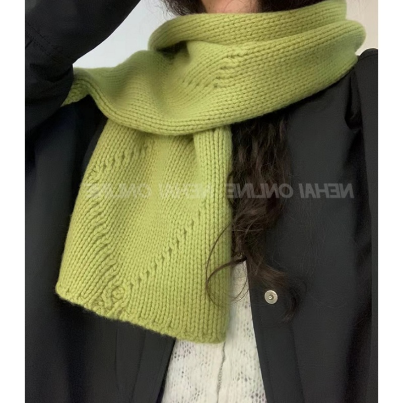 显白芥末绿色毛线围巾女冬季韩系百搭保暖气质针织复古高级感围脖