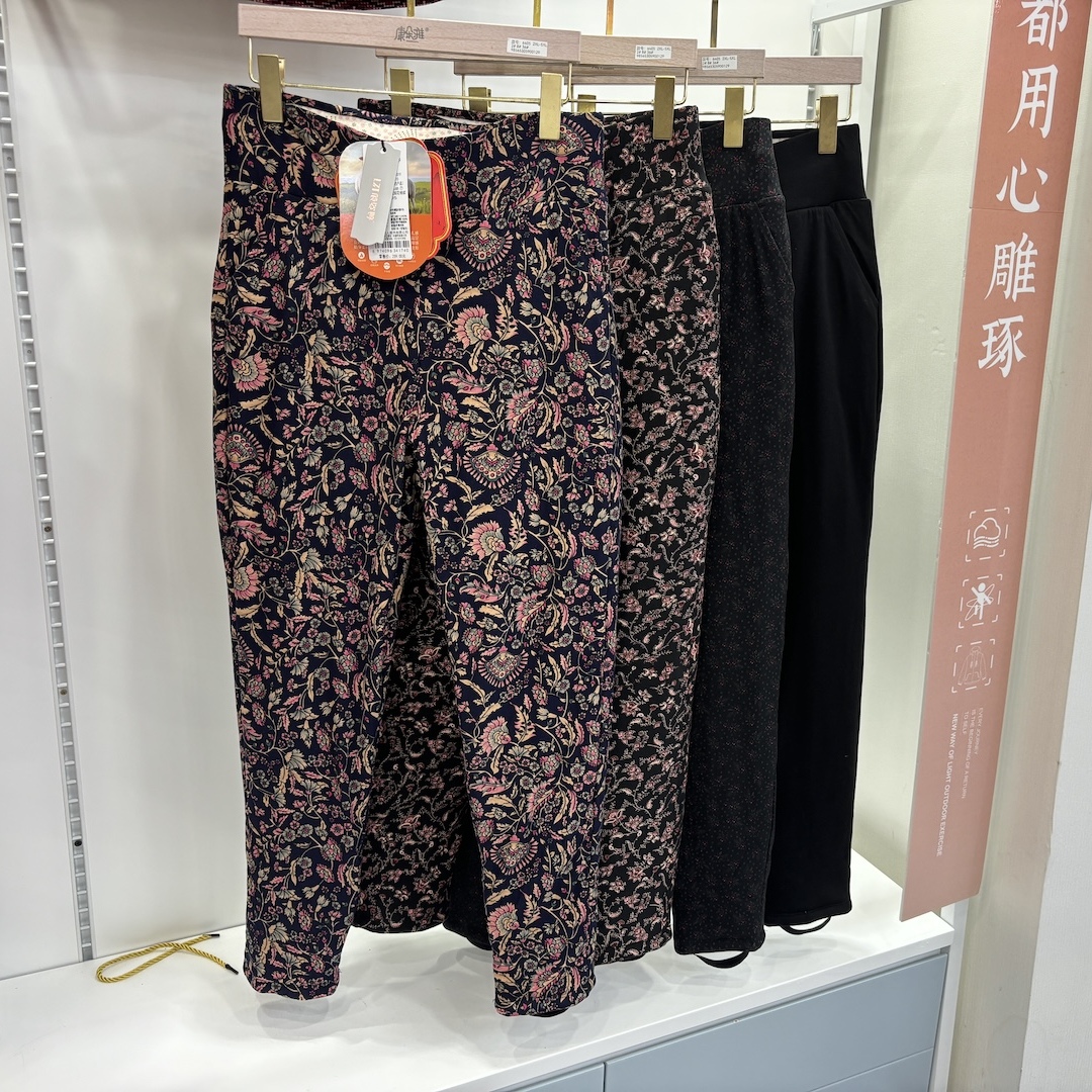 浪姿婷冬季保暖驼绒6405大花棉裤女士高腰发热贴片护膝保暖裤