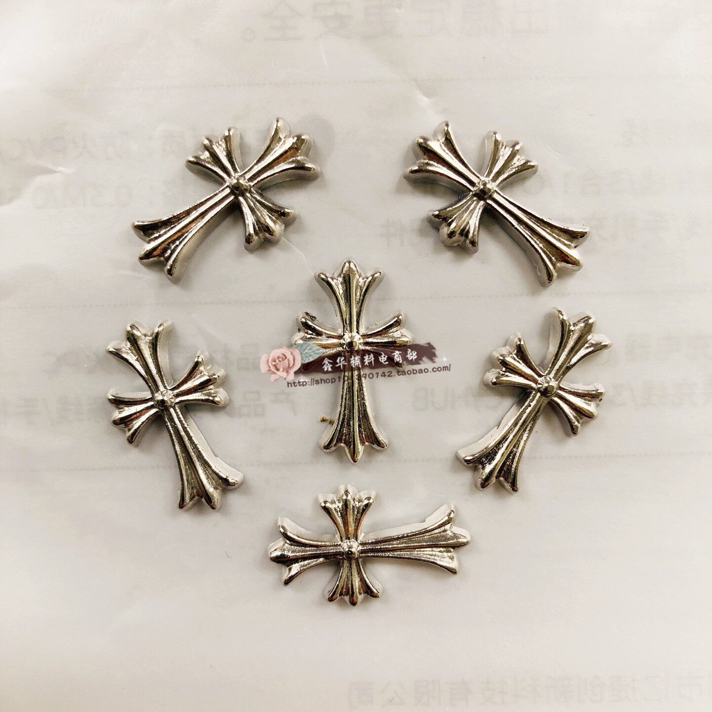 COS配件辅料十字架铜烫片DIY服饰品烫图金属烫片异形合金铆钉20mm