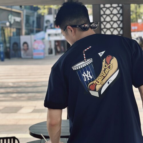 New Era x MLB纽约NY洋基队热狗饮料零食印花圆领短袖T恤男女同款