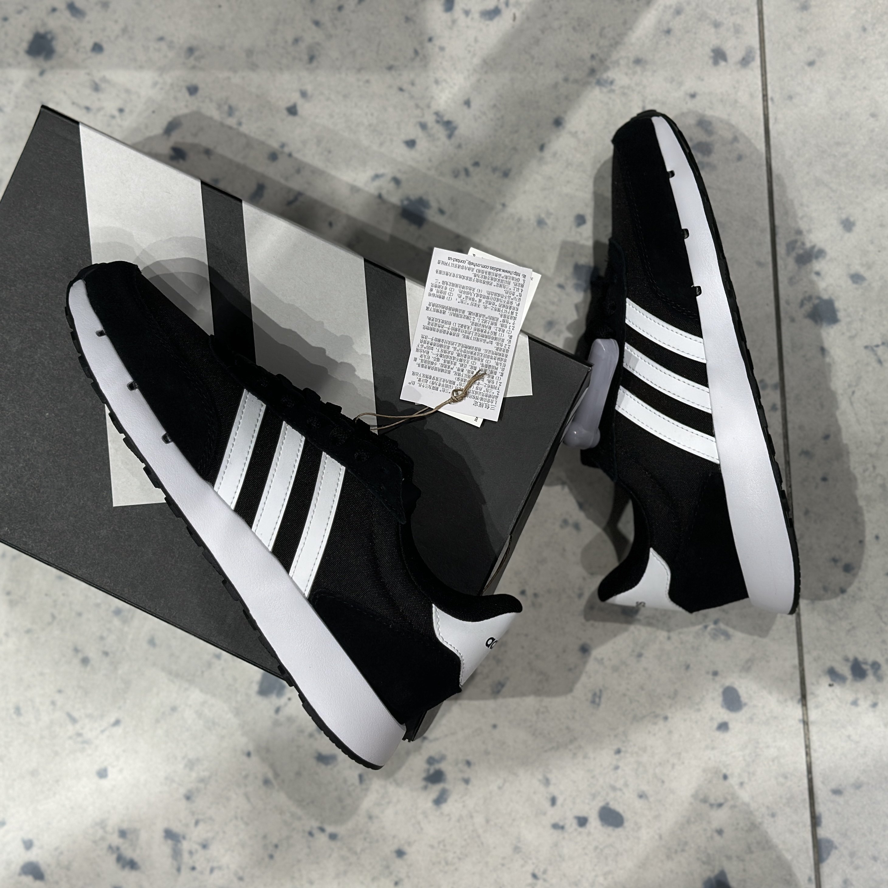 adidas阿迪达斯 RUN 60s 2.0  男子经典复古运动休闲鞋 JS3021,运动鞋new,运动休闲鞋,淘宝优惠券,粉丝福利购,淘宝优惠卷