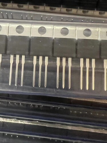 MBR10100CT/B10200/B10150/B20100/MBRF20200/B30100肖特基二极管