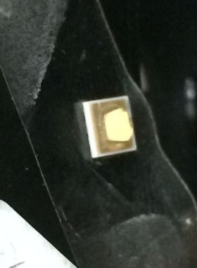 LED 3535带球 暖白闪光灯 3-5W SPHWHTL3D305E6W0G4