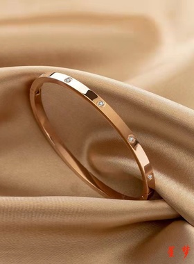 不掉色经典卡扣十颗钻手镯4MM网红同款百搭高保色轻奢精致手环